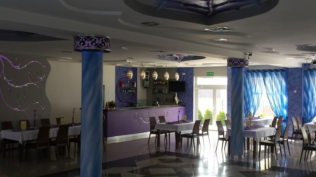 Restauracja Motel Halka Płock Buitenkant foto