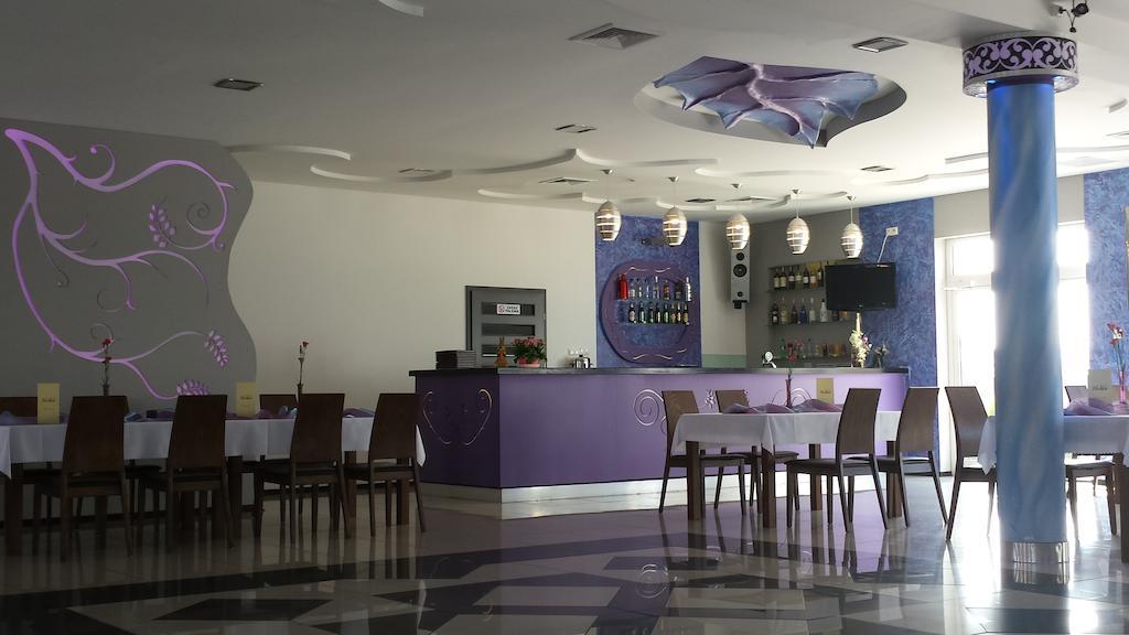 Restauracja Motel Halka Płock Buitenkant foto